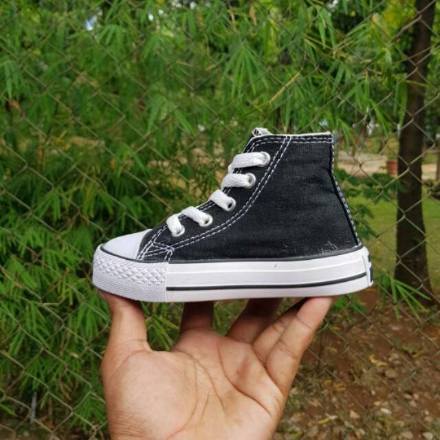 Sepatu converse hitam high