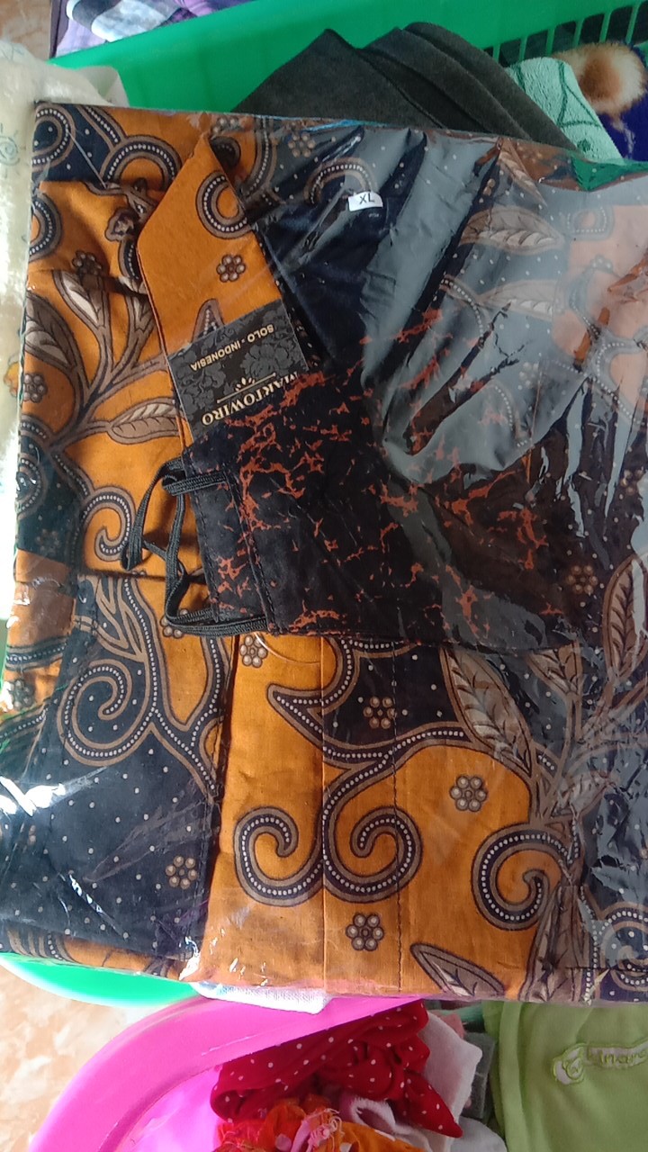 Aswomulyo Kuning Kunyit Kemeja Batik Pria Lengan Panjang Full Furing Katun Halus Batu Raden