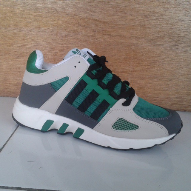 SEPATU COWOK ADIDAS TORSION IMPORT VIETNAM