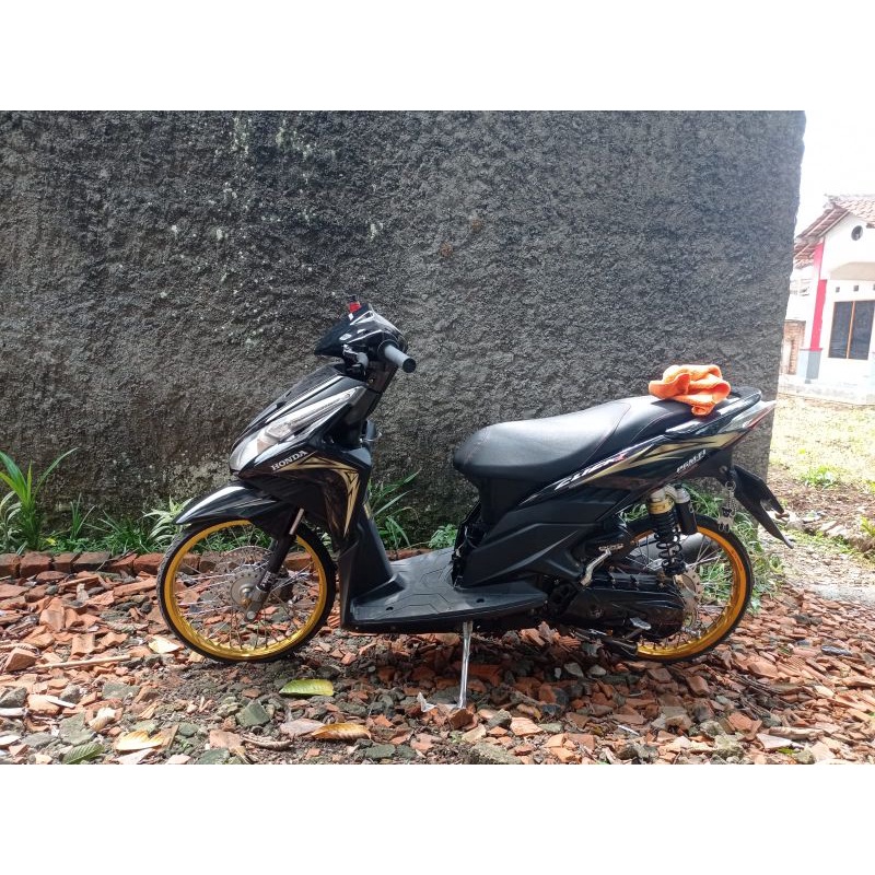 Striping Vario old 125 click list gold