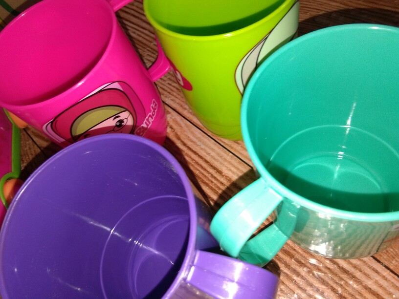 Gelas Mug Set Family Mug Keluarga Gelas Plastik Anti Bau Isi 4 Pcs Cangkir Gelas Biggy Terlaris