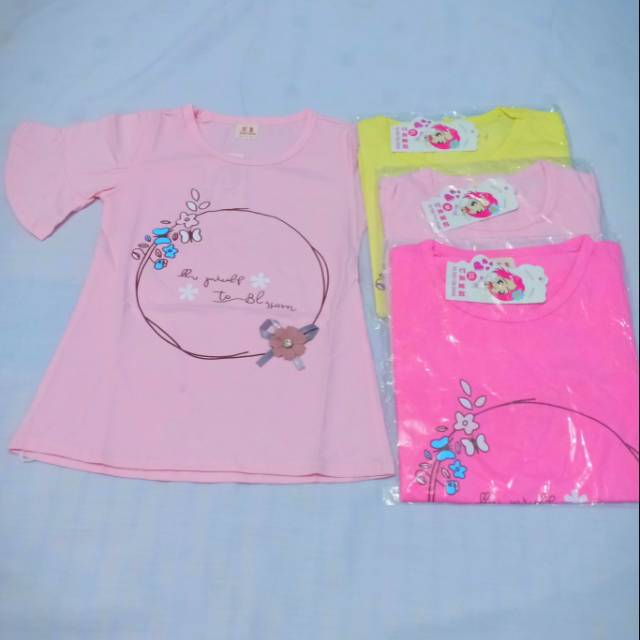 Atasan baju anak bergambar bunga kupu kupu