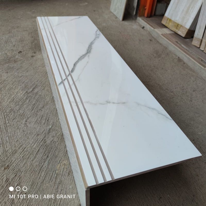 granit tangga 30x90 dan 20x90 putih corak