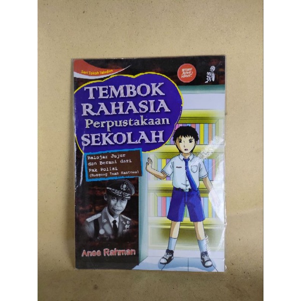 Tembok Rahasia perpustakaan Sekolah belajar jujur dan Berani dari Pak polisi ( Hoegeng Iman Santosa 