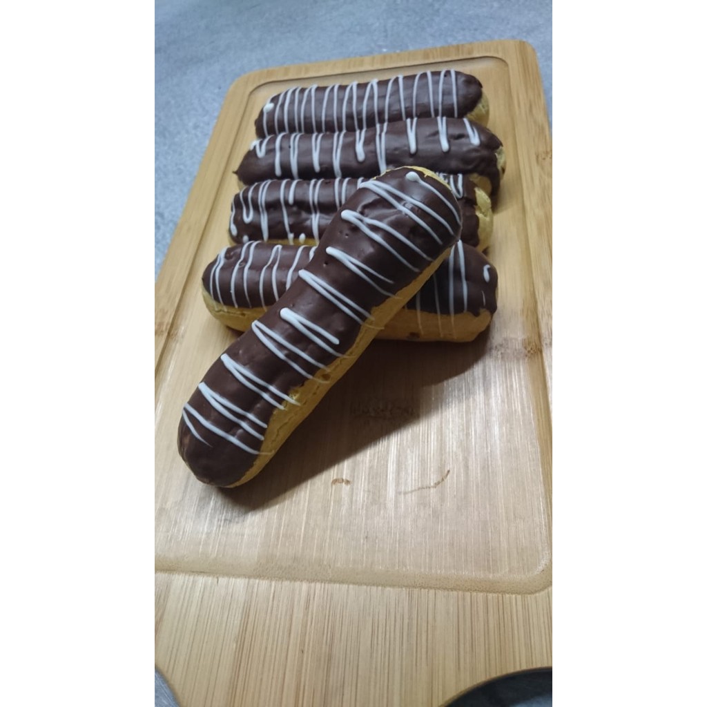 

kue eclair halal PO 2hari