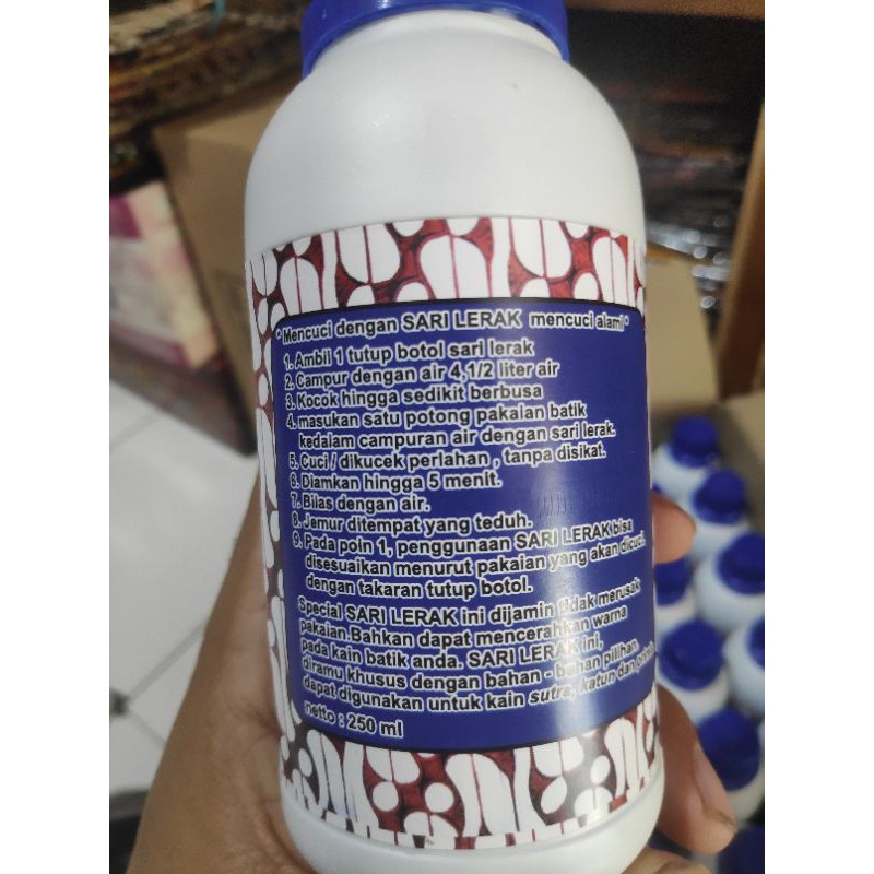 SARI LERAK SABUN/DETERGEN KHUSUS BATIK 250ml