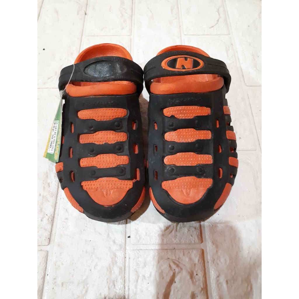 SANDAL BAKPAO NEW ERA  HT/OREN
