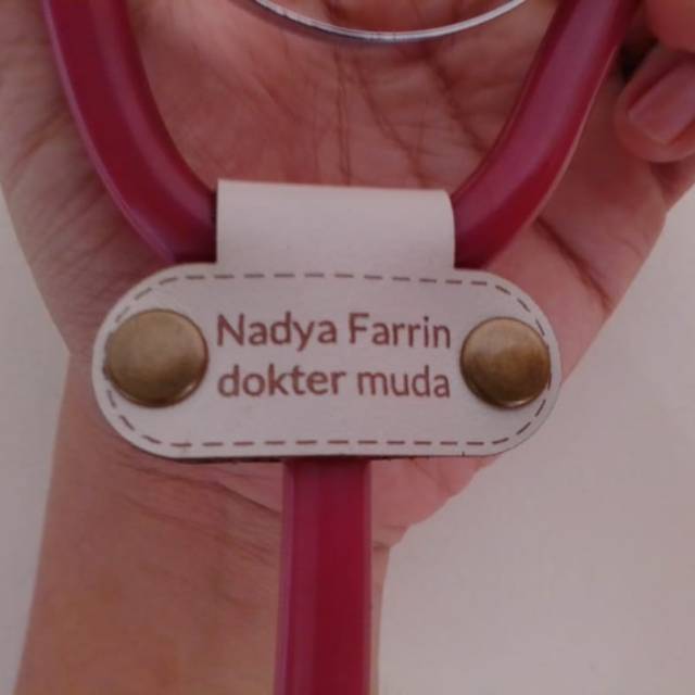 

Stetotag Custom Name Model DoubleSnap Kulit Sapi