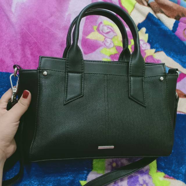 Tas sling bag hitam sophie martin