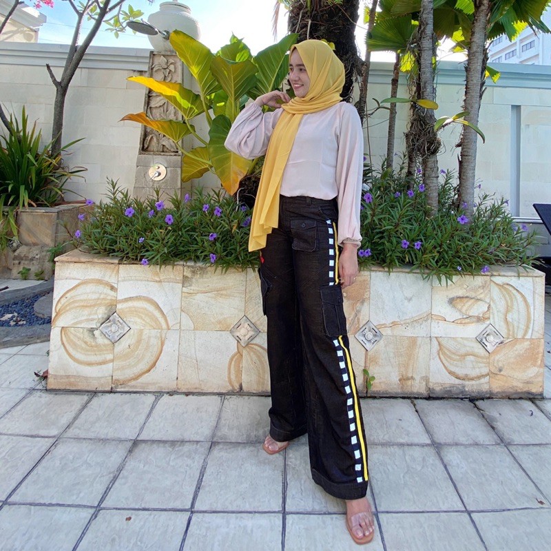 jacob Import pants