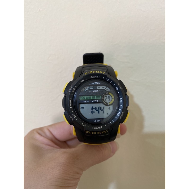 Jam tangan sporty digital anak remaja Lasika kode 8114