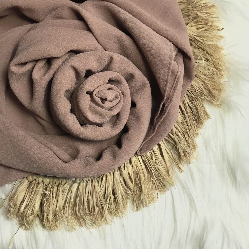 TRENDING Hijab Pashmina New Normal Pashmina Instan Instant Tanpa Pentul Lubang Telinga & Earphone By Elmaza Part 1-Tortilla