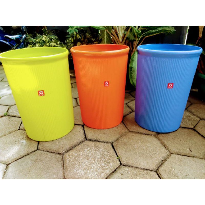 Tempat Sampah Plastik Besar Jumbo 20 liter Sunlife 7018  Keranjang Sampah Plastik Warna Warni