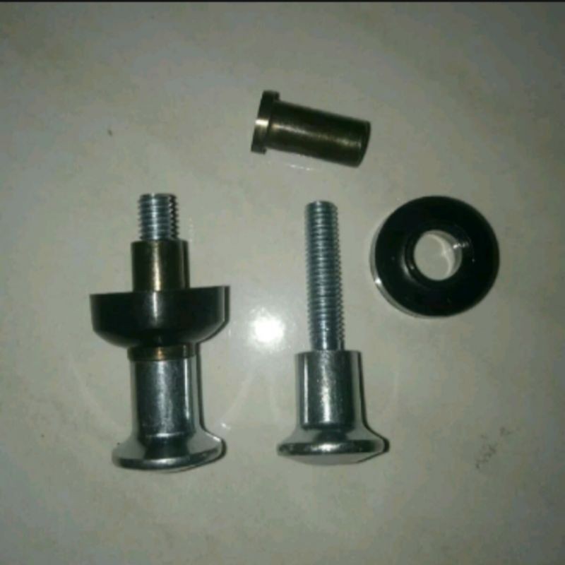 sepasang baut body belakang honda cbr 150 r cbr old thailand cbr 150r old cbu baut antar jok karbu