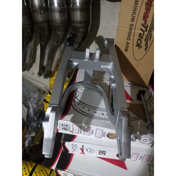 BEST SELLER   swing arm sasis supertrack jupiter mx 135 yg belakang tromol.non cakram