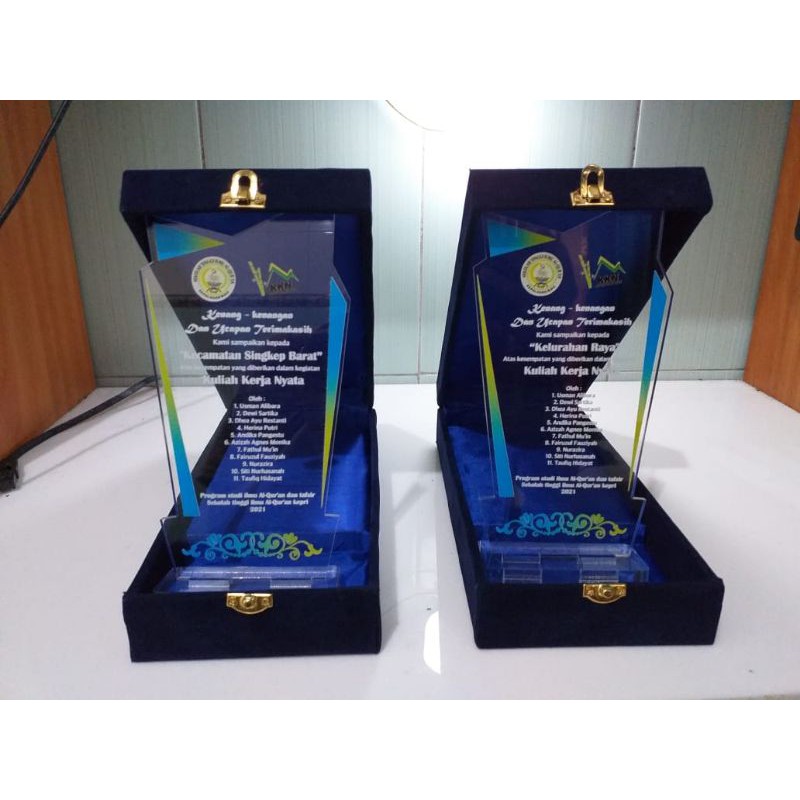 Plakat Akrilik Acrylic Kenang Kenangan Cinderamata Seminar