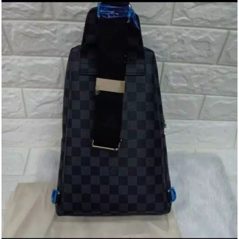 Body Bag LV AVENUE SLING DAMIER GRAPHITE