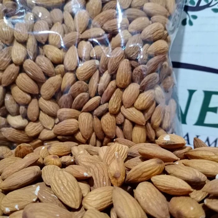 

Kacang almond Super Mentah 1 kg atau 500 gr , Kacang almond Murah , Kacang almond Original,