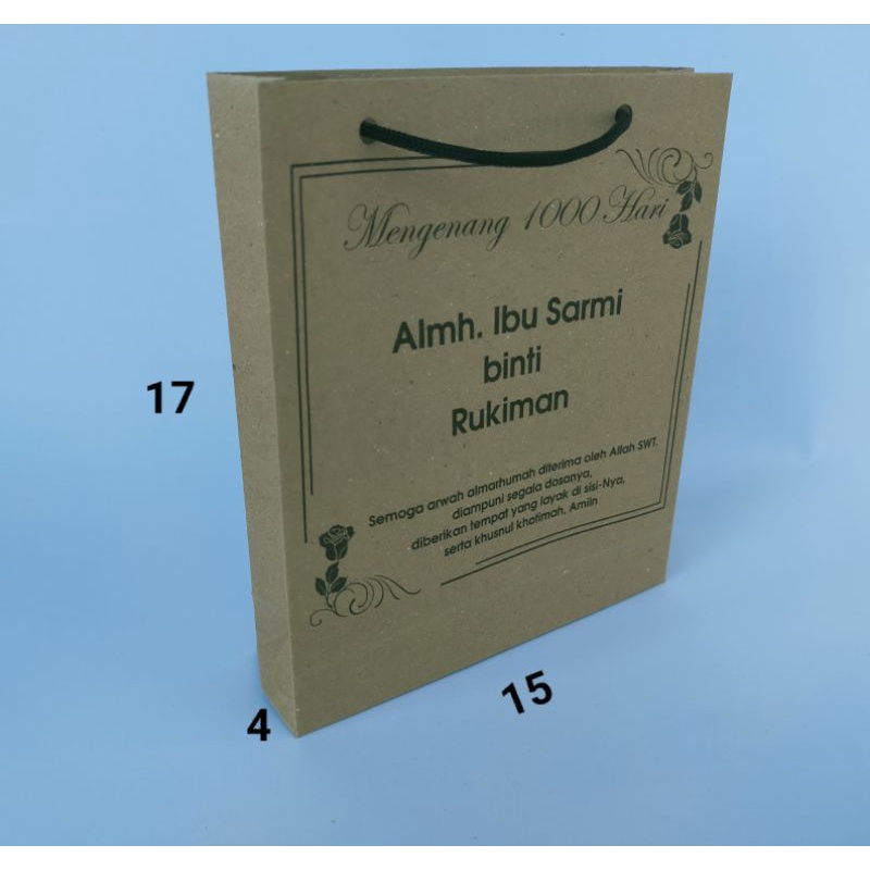 

Paper Bag ukuran 15x4x17 Wedding, Ultah, Souvenir, dll