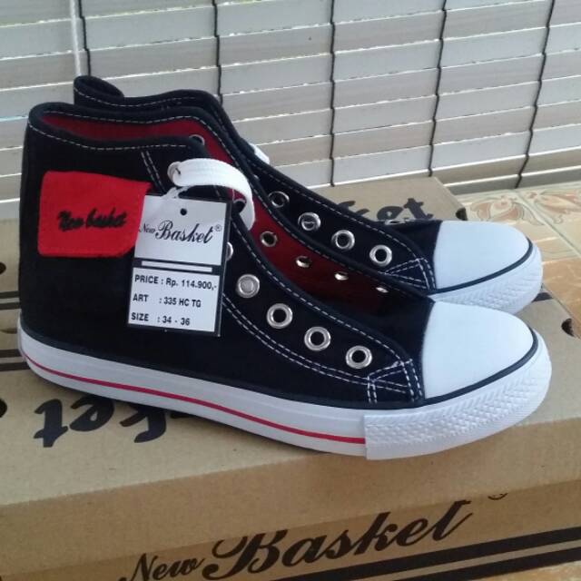 Sepatu Sekolah New Basket 335 HC Kantong Black/Red
