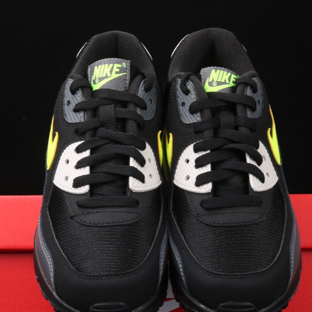 nike air max 90 running shoes