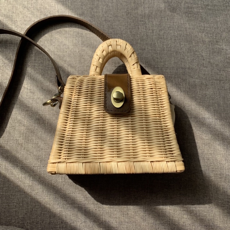 Tas Rotan Bali model kotak Murah