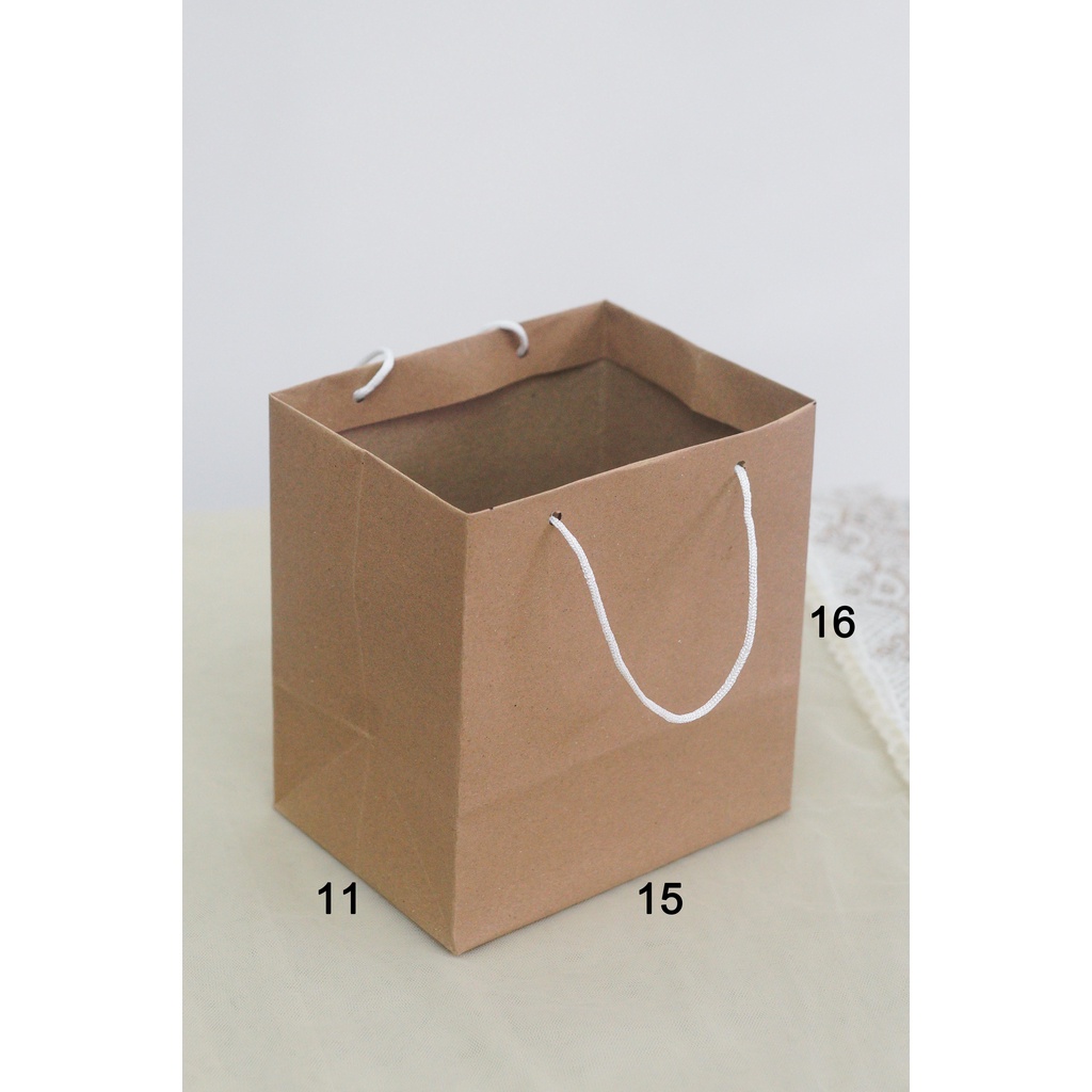 

Paper bag 15x11x16 (PxLxT) paperbag coklat polos untuk Toples kue