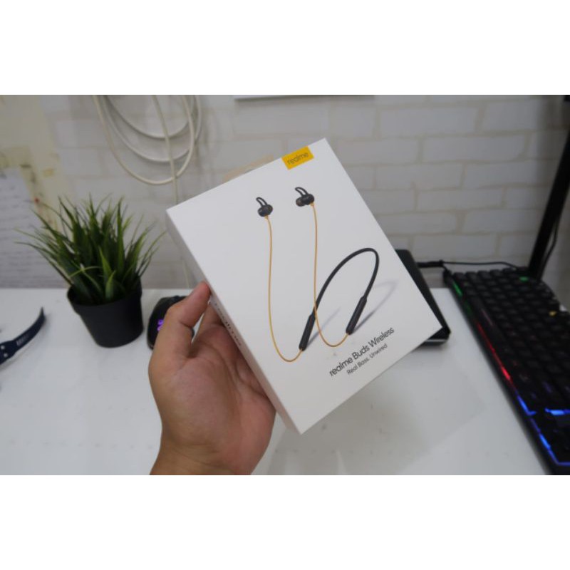 Realme Buds Wireless BNIB alias Baru | Headset Realme buds bluetooth