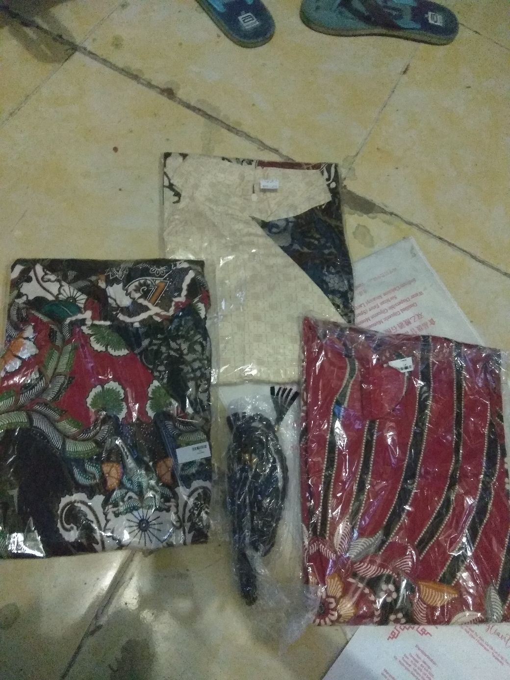 Baju Batik Wanita – Ceongsam Batik Wanita  014 - 031 - 032 Red Koin