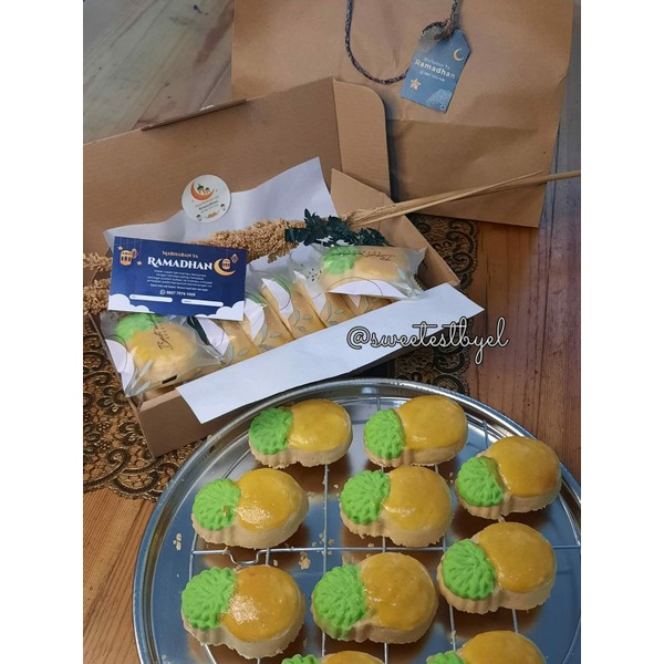 

NASTAR PREMIUM NASTAR NANAS JUMBO HAMPERS isi 10