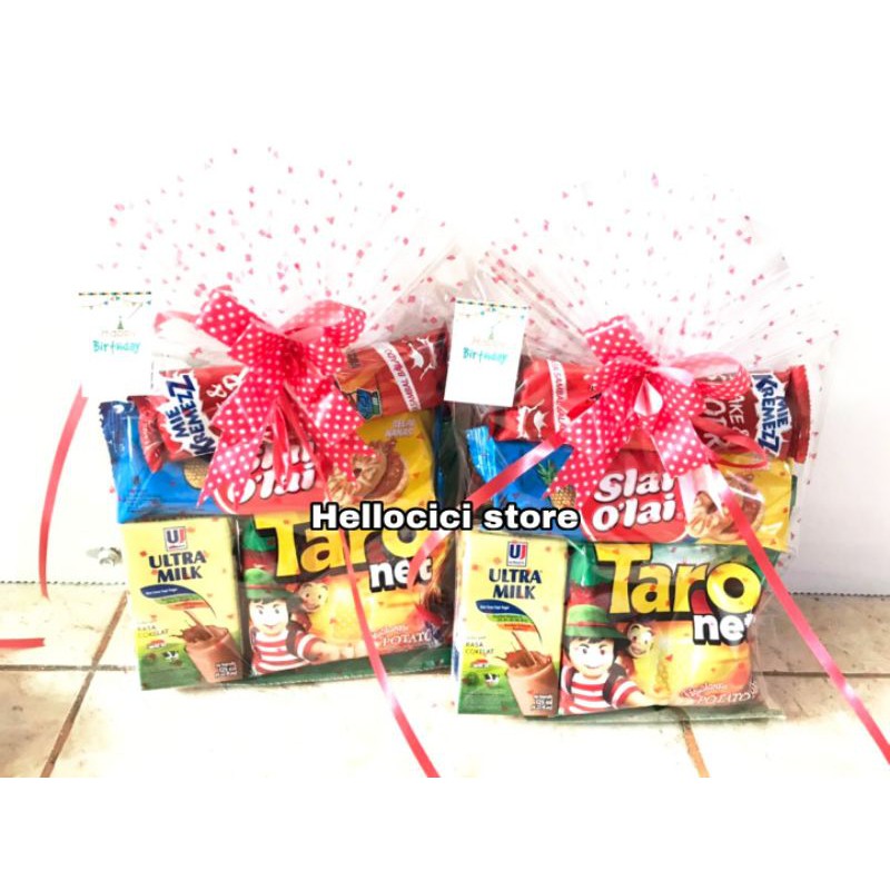

PARCEL BINGKISAN SNACK KEMASAN ULANG TAHUN
