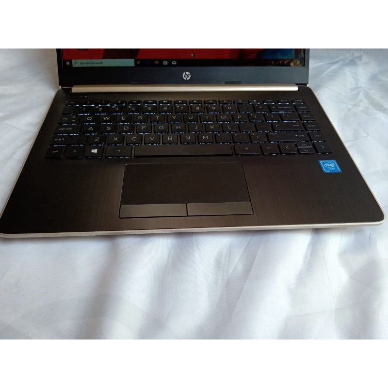 Laptop Hp 14s-cf1047TU Intel Celeron N4020 Keyboard Nyala/BLACKLIST