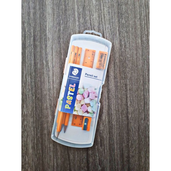 

STAEDTLER SPESIAL PAKET DENGAN BOX / SPECIAL PASTEL SET WITH BOX