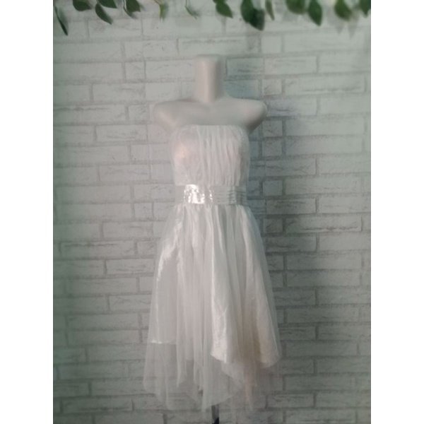 GAUN PRELOVED GAUN PUTIH