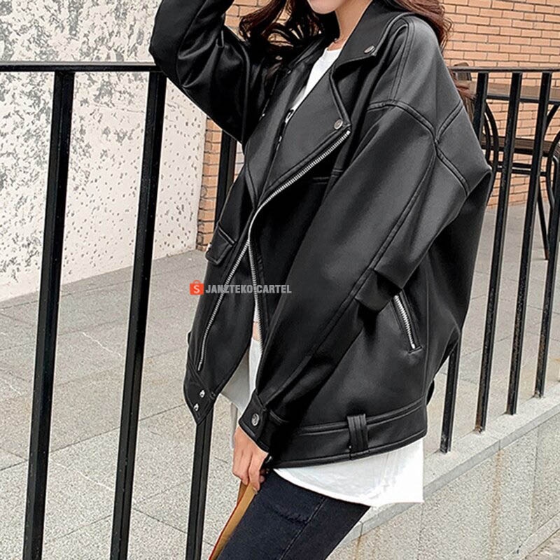 JNK x SUNGTIN - Jaket Wanita Oversize Streetwear Vintage Elegan Semi Kulit Sintetis Viena Grade A Faux Synthetic Leather Premium Original Import Distro Korean KPOP Style Cewek Perempuan Outer Atasan Outfit Hijab Muslim Modern Mantel Besar Motor Touring