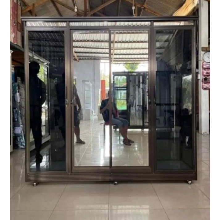 Lemari Pakaian Alumunium 4 Pintu Kaca Riben