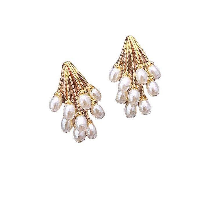 Anting Klip Lapis Emas Aksen Mutiara Untuk Wanita