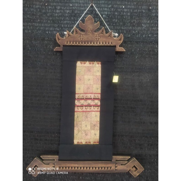 Hiasan dinding tapis lampung