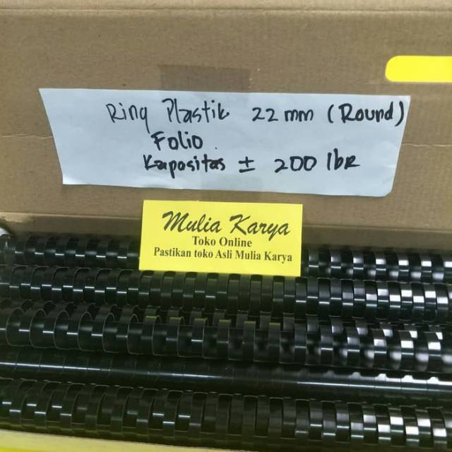 

Spiral Jilid Plastik F4 Folio 22mm / Dus isi 50