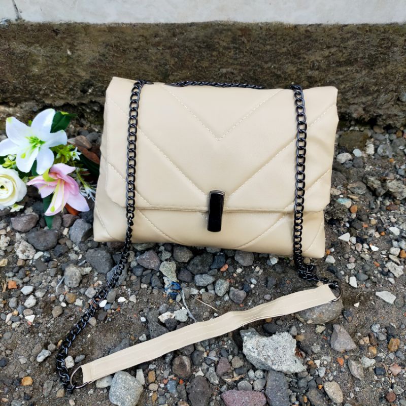 Slingbag Embos Meylisa Tas Slempang Wanita