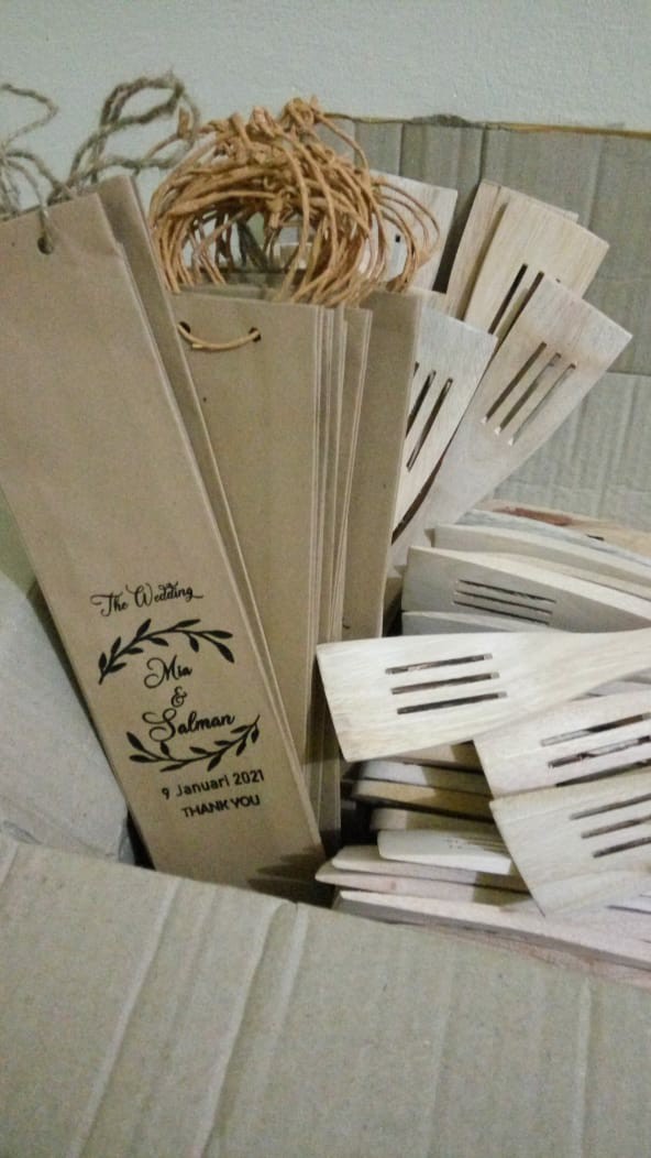 Souvenir Sodet Kayu_souvenir Sodet Panjang Kemas Paperbag_souvenir Pernikahan_souvenir Wedding