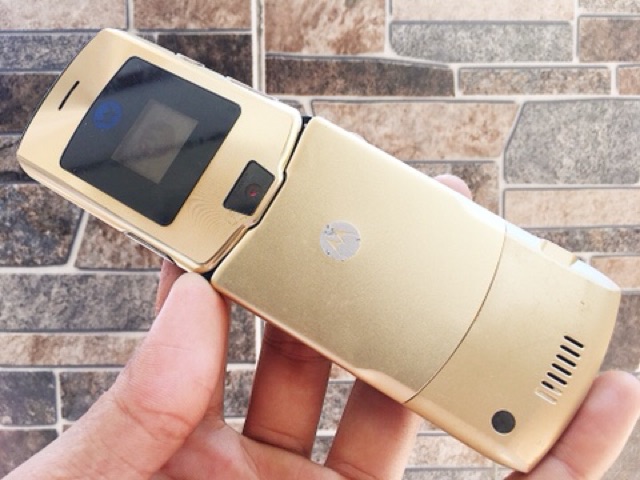 (READY) Motorola V3i Gold Edition Normal Hp Jadul Bekas Flip Klasik Langka Handphone Nostalgia