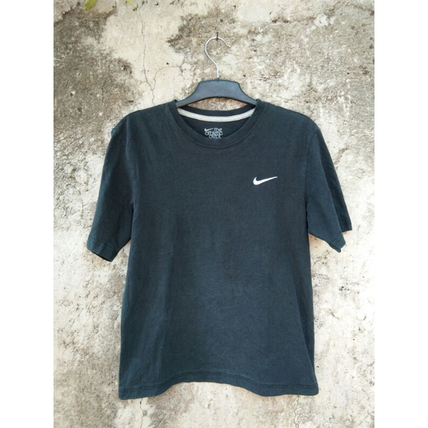 Kaos Nike Swoosh second