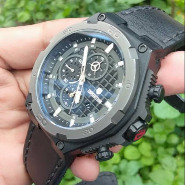 Jam tangan pria second expedition