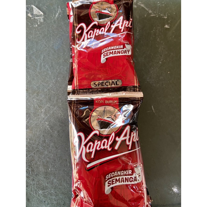 

kopi KAPAL API sachet 65 GR / renceng