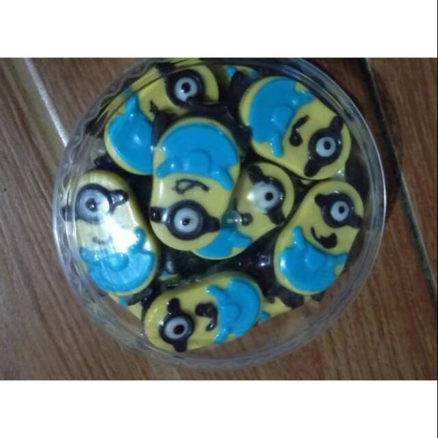 

Coklat Karakter Minions