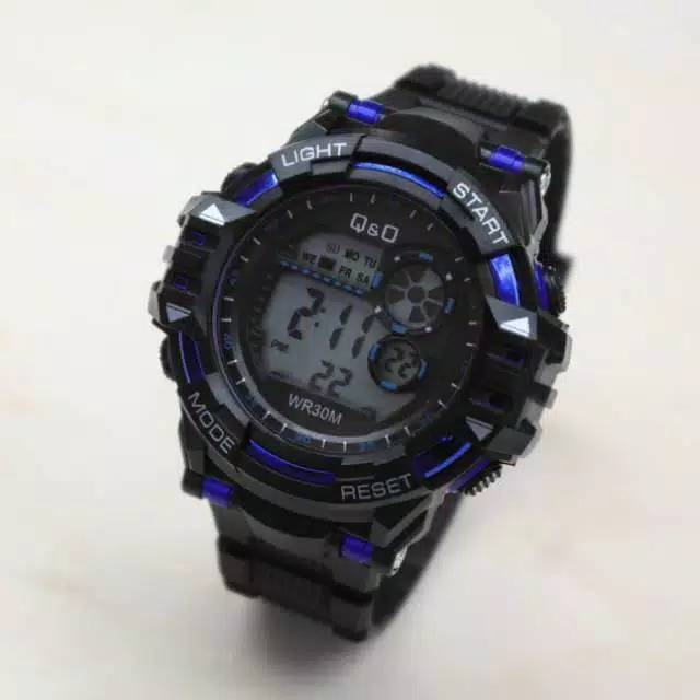 Jam tangan cowok digital Q&O