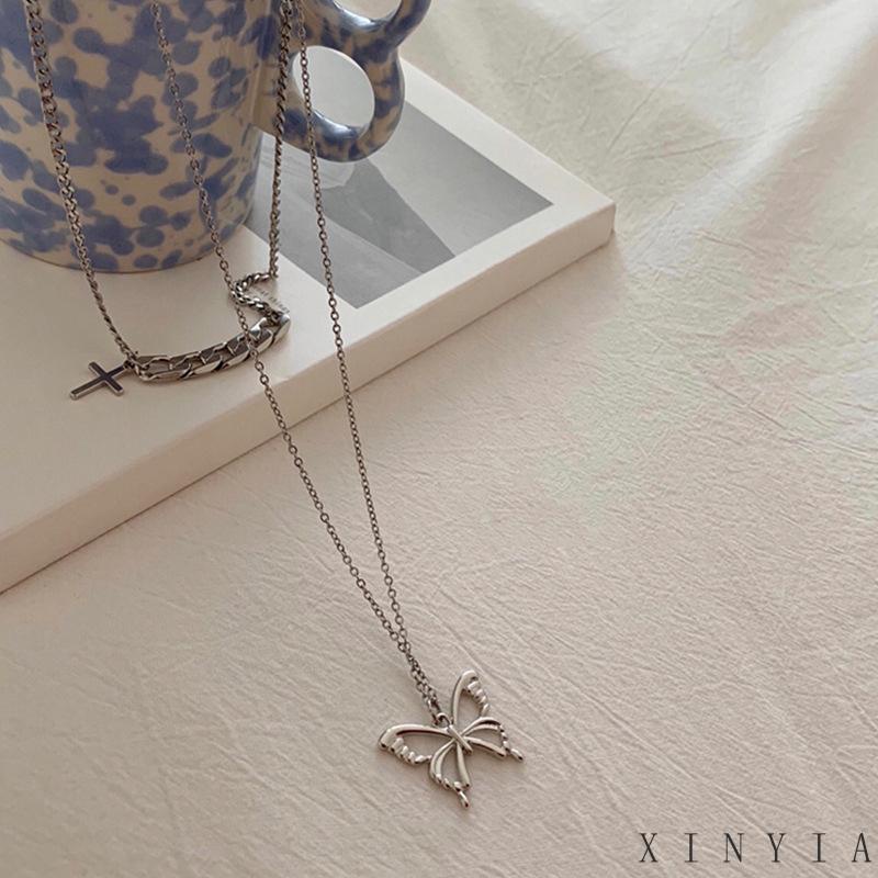 【Bayar di tempat】Metal Gold Silver Shinny Butterfly Necklace Vintage Necklace Jewelry Neck Decoration Temperament Retro Elegant Individuality Fashion