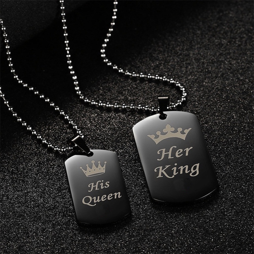 Hu Hu Hu Hu Hu Alat Bantu Pasang Kacamata♡ Kalung Rantai Liontin Dog Tag Motif Huruf Kingqueen Untuk Pasanganpriawanita