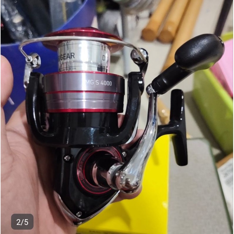 reel Daiwa MGS 4000 dus kuning